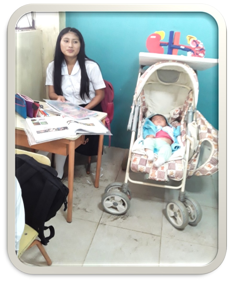 Bebé en clase